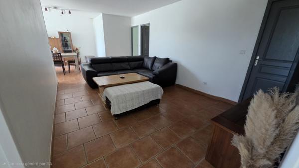 Maison mitoyenne 1 côté à vendre, 4 pièces - Léognan 33850