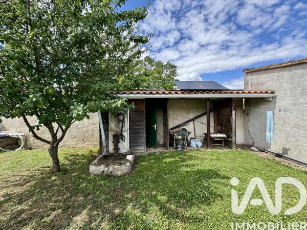 Maison à vendre 5 pièces 102 m² Châteauneuf-sur-Charente