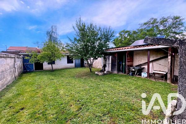 Maison à vendre 5 pièces 102 m² Châteauneuf-sur-Charente
