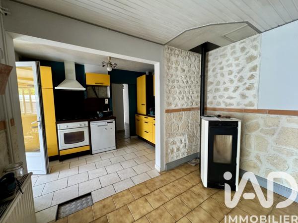 Maison à vendre 5 pièces 102 m² Châteauneuf-sur-Charente