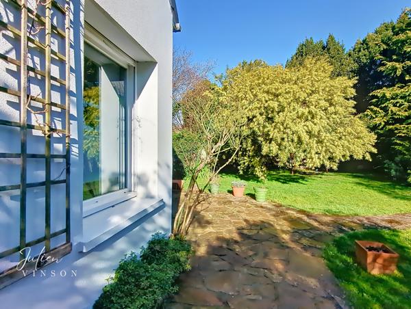 Maison en centre-ville avec jardin