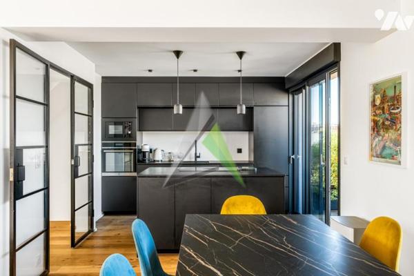 Malakoff- Fosses Rouges - Maison de ville contemporaine de 2022 (10 pièces), terrasses, jardin.