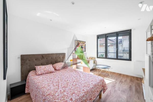 Malakoff- Fosses Rouges - Maison de ville contemporaine de 2022 (10 pièces), terrasses, jardin.