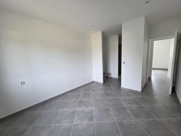 Maison à vendre |  Saint-Médard-de-Guizières |  4 pièces | 115 m²