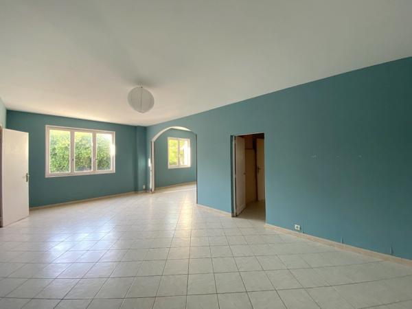 MAISON DE VILLAGE AVEC PISCINE ! Bussiere badil