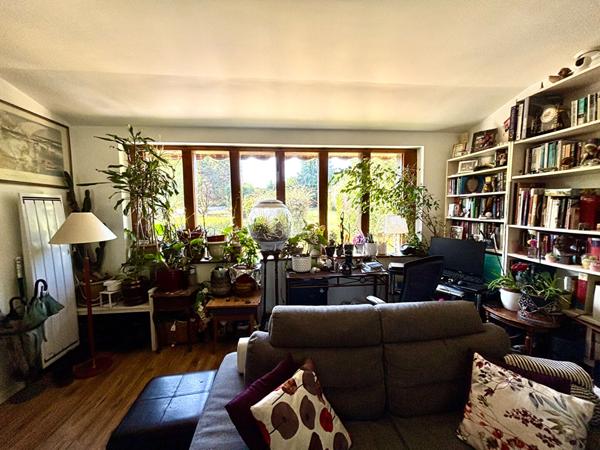 Maison 7 pièces 162.7 m2 - 4 chambres - sous sol total - cuisine américaine .