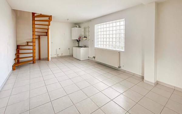 Appartement à louer    2 pièces •  Mézières-sur-Seine