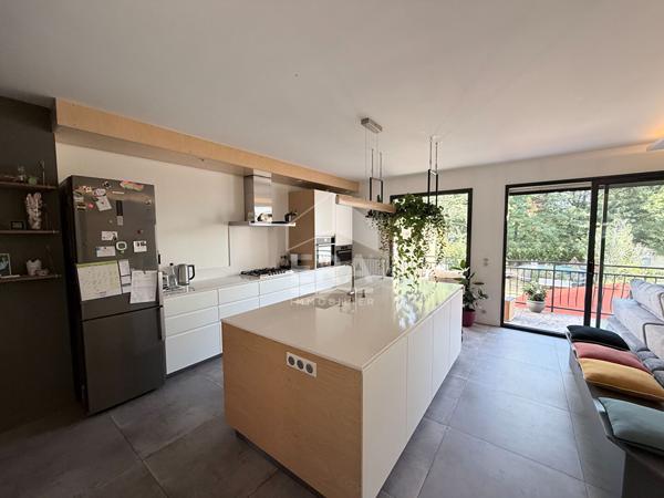 Maison d'Exception à Vendre à Créteil - Grand Standing, 6 Pièces, 167 m²
