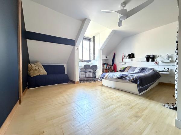 Maison d'Exception à Vendre à Créteil - Grand Standing, 6 Pièces, 167 m²