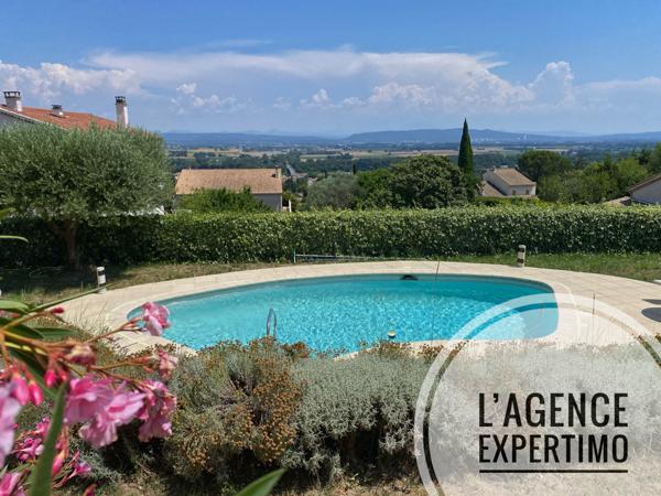 Bourg-Saint-Andéol (07700) Superbe maison de 180 m2 avec piscine et très belle vue