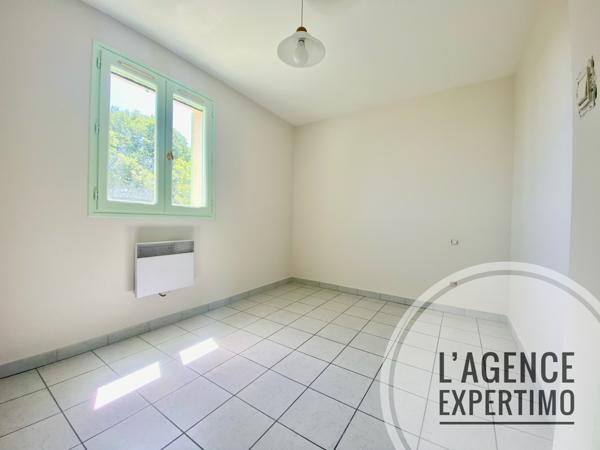 Bourg-Saint-Andéol (07700) Superbe maison de 180 m2 avec piscine et très belle vue