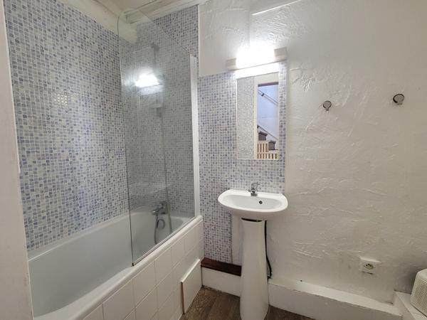 Maison de village - vendue louée - Saint Cyprien
