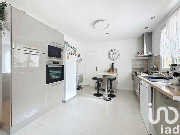 Maison à vendre 5 pièces 106 m² Ballancourt-sur-Essonne