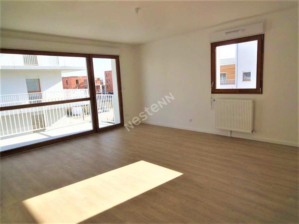 T3 BBC AVEC BALCON ET PARKING - SECTEUR CERNAY DAUPHINOT
