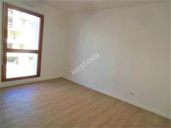 T3 BBC AVEC BALCON ET PARKING - SECTEUR CERNAY DAUPHINOT