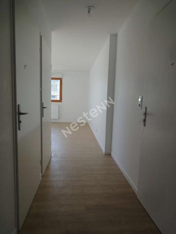 T3 BBC AVEC BALCON ET PARKING - SECTEUR CERNAY DAUPHINOT