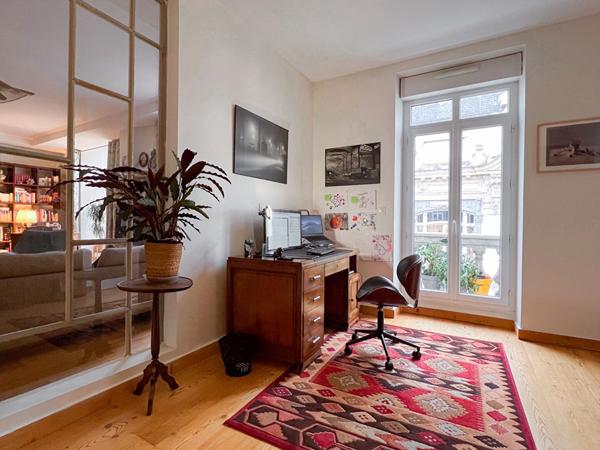 Appartement Angers/Ralliement Hyper Centre de 7 pièces de 211m², 4 Chambres, cave.