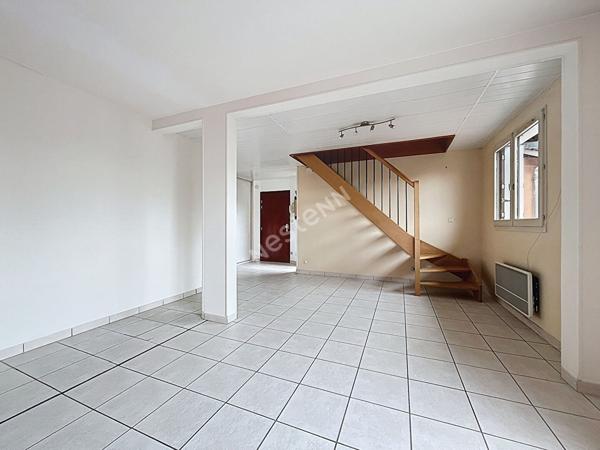 ANNECY (secteur Cran Gevrier) _ Appartement duplex 5 pièces en dernier étage avec ascenseur et cave