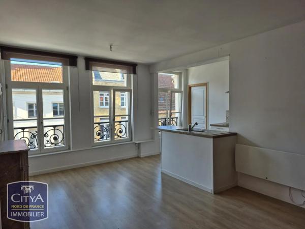 Appartement à louer 2 pièces 47.55m² Saint-Omer (62500)