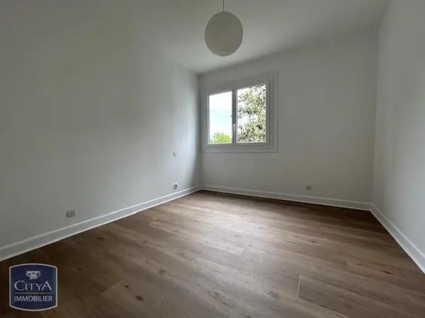 Appartement à louer 2 pièces 48.74m² Brive-la-Gaillarde (19100)