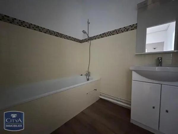 Appartement à louer 2 pièces 48.74m² Brive-la-Gaillarde (19100)