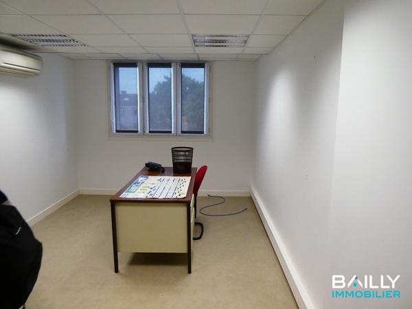 Bureaux 94.82 m2 LA ROCHE SUR YON , La roche sur yon