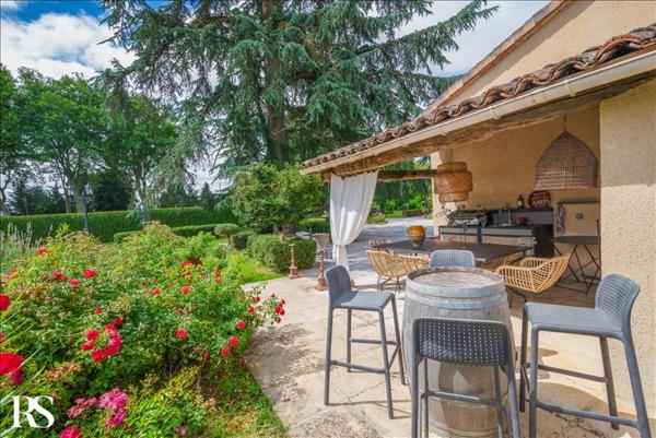 Maison 645 000 € Lisle-sur-Tarn 11 p 291 m² DPE D