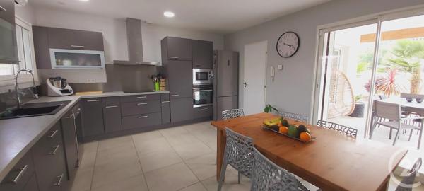 Maison à vendre  6 pièces - 166 m 2   LAROQUE D OLMES  - 09