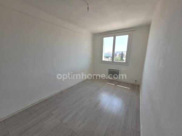 À louer T3 plein sud avec balcon, parking et cave – 279 avenue Estienne d'Orves LA SEYNE SUR MER 83500