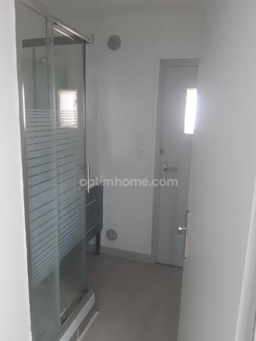 À louer T3 plein sud avec balcon, parking et cave – 279 avenue Estienne d'Orves LA SEYNE SUR MER 83500