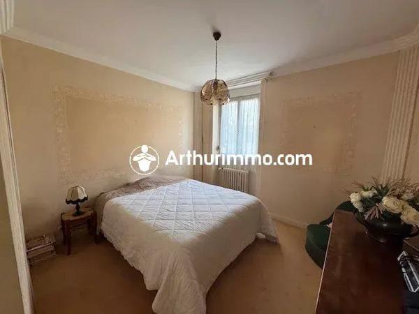 Vente                                                      Maison
                        
                                         214 m2                     à Bagnoles-de-l'Orne-Normandie
