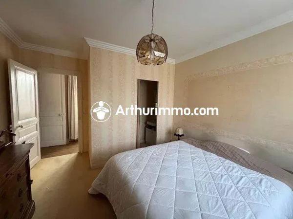 Vente                                                      Maison
                        
                                         214 m2                     à Bagnoles-de-l'Orne-Normandie