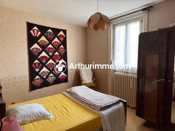 Vente                                                      Maison
                        
                                         214 m2                     à Bagnoles-de-l'Orne-Normandie
