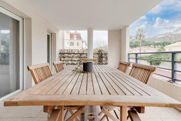 Marseille (13009) À vendre – T4 avec terrasses et garage – Secteur Cabot (13009 Marseille)