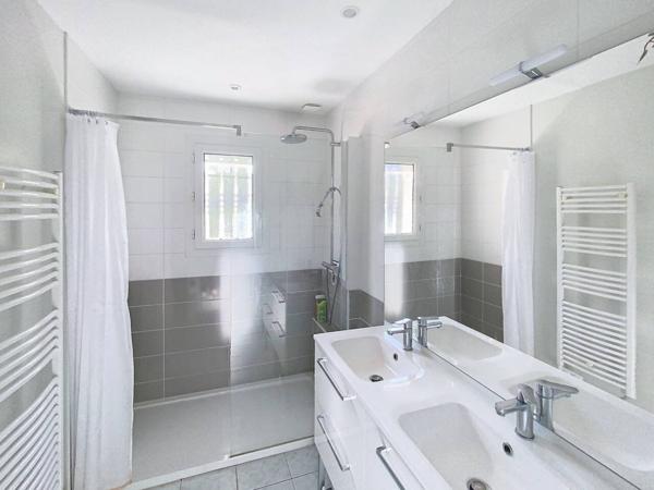 Maison à vendre 5 pièces de 133 m²