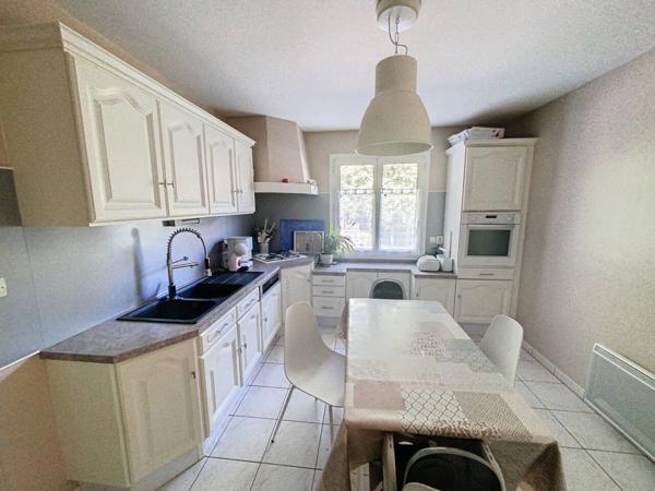 Maison à vendre 5 pièces de 133 m²