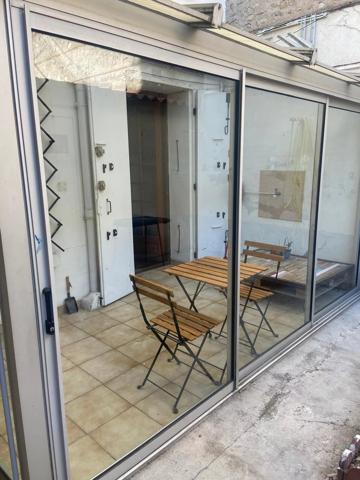 Vente                                                      Appartement
                        
                     3 pièces                      60 m2                     à Perpignan
