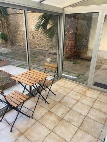 Vente                                                      Appartement
                        
                     3 pièces                      60 m2                     à Perpignan