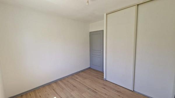 Maison à vendre 223 650 € Créon 4 p 66 m² DPE D