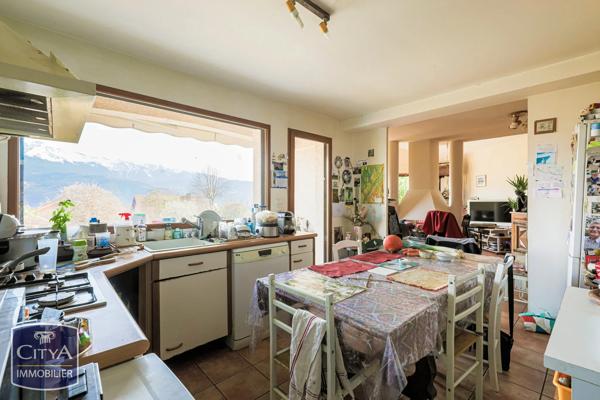 Maison à vendre 7 pièces 130.24m² Saint-Ismier (38330)