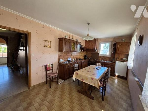 Maison a Vendre à BRIEC, en Finistère Sud (29), au Calme dans le Bourg, en EXCLUSIVITE, Maison ...