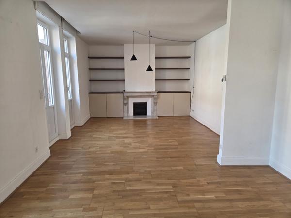 Appartement 3 pièce(s) 2 chambre(s) 82 m²
