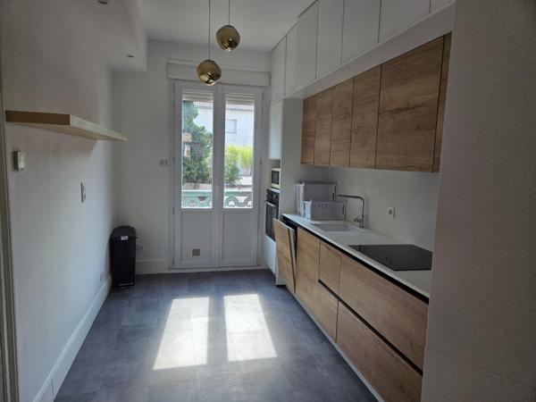 Appartement 3 pièce(s) 2 chambre(s) 82 m²