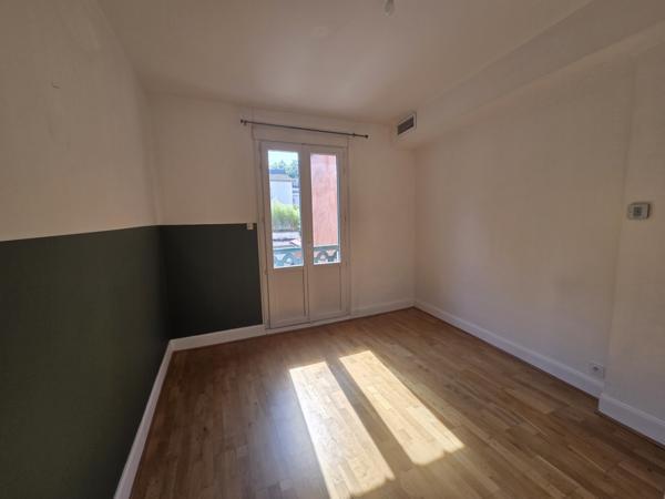 Appartement 3 pièce(s) 2 chambre(s) 82 m²