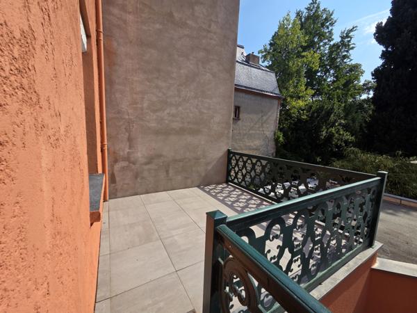 Appartement 3 pièce(s) 2 chambre(s) 82 m²
