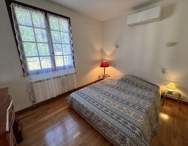 Maison indépendante à vendre à Ventenac-Cabardès avec piscine, garage 60 m² et véranda