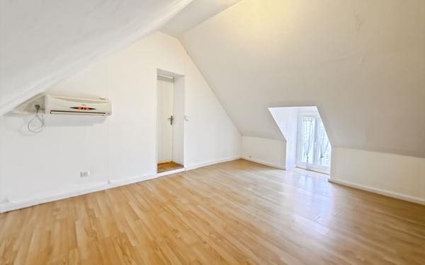 Maison à louer    3 pièces • 65,30 m2 Péronville