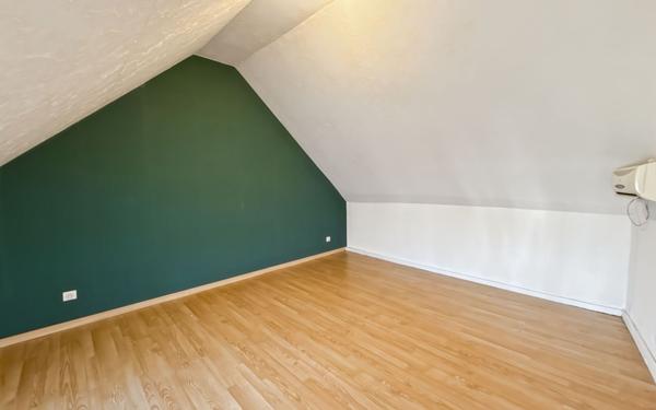 Maison à louer    3 pièces • 65,30 m2 Péronville