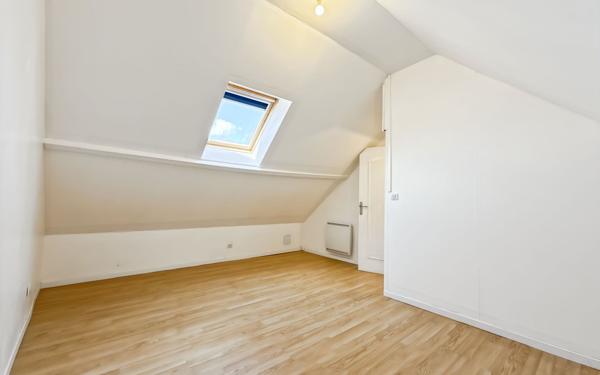 Maison à louer    3 pièces • 65,30 m2 Péronville