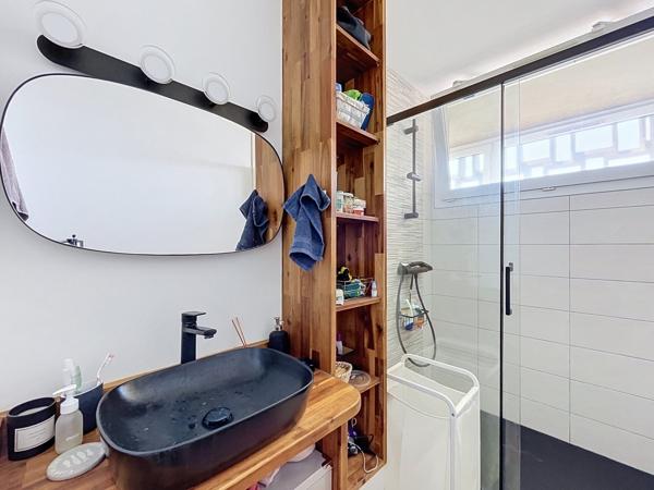 EXCLUSIVITÉ : À LOUER JOLI APPARTEMENT T2 MEUBLÉ, AVEC BALCON
